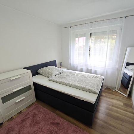 Fh-Naehe: Modernes Apt Mit Balkon Hof  Buitenkant foto