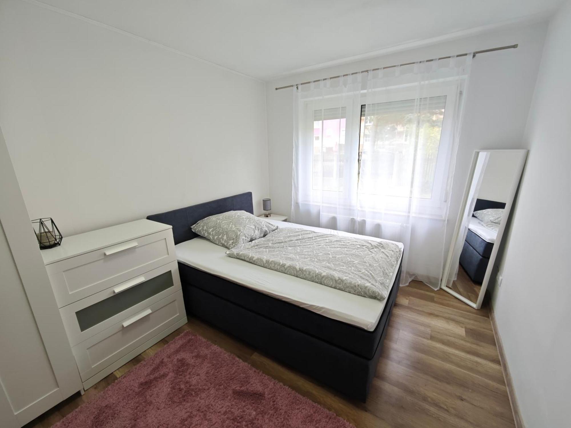 Fh-Naehe: Modernes Apt Mit Balkon Hof  Buitenkant foto